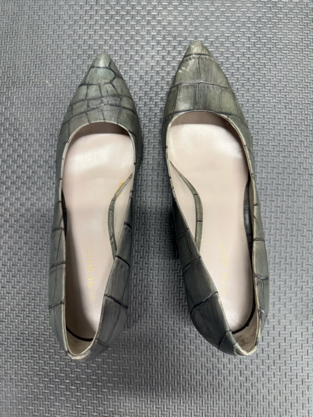 Nine West Olive Croc-Embossed Pointed Toe Flats